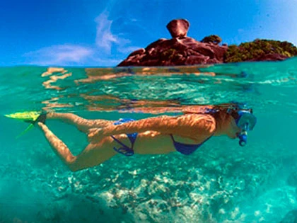 Diving in the Similan Islands - photo courtesy of Marcel Widmer