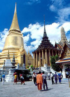 Wat Phra Kaew, Krungthep - The Emerald Temple, Bangkok - photo courtesy of TAT