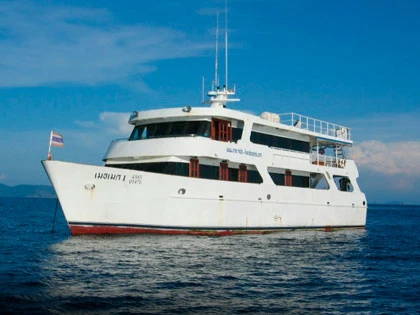 Click here to select your boat on our Dive The World website - Medium budget - good quality and value